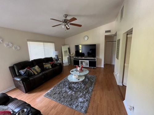 5384 16th Pl, Naples, FL 34116-5030