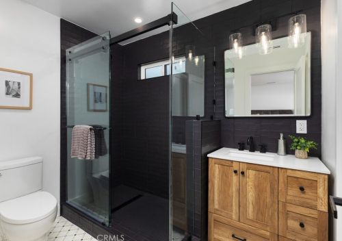 1945 Santiago Dr, Newport Beach CA  92660-3834 exterior