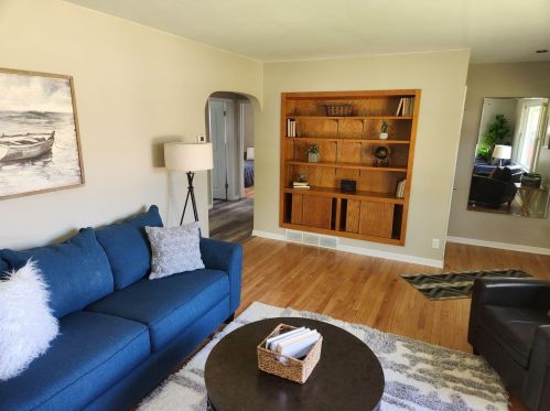 4265 94, Milwaukee WI 53222-1517 exterior