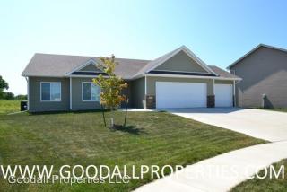 230 Trillium Dr, Waukee IA  50263-6035 exterior