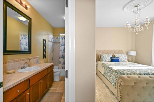 4021 Calistoga Ct, Modesto CA  95356-8987 exterior