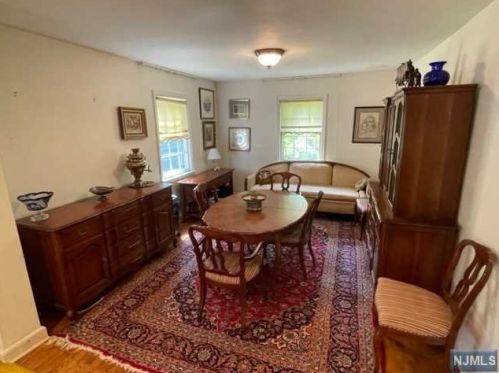 281 Lindbergh Blvd, Teaneck NJ  07666-6542 exterior