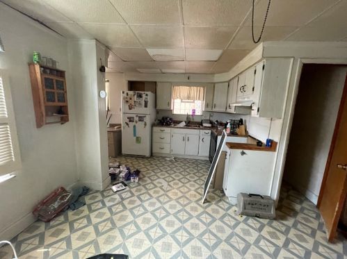264 15th St, Ambridge, PA 15003-2217