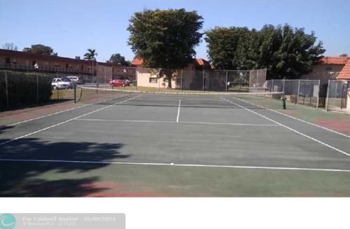 9374 3rd St, Boca Raton, FL 33428-4533