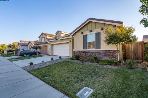 16785 Ore Claim Trl, Lathrop, CA 95330-8842
