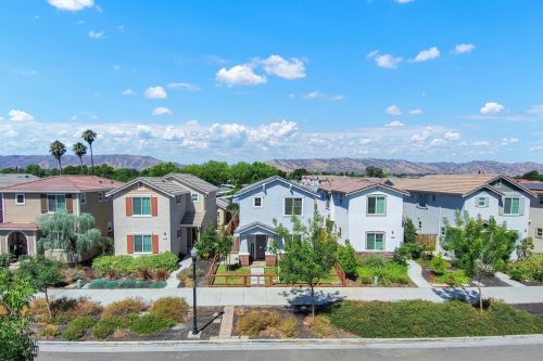 716 Main St, Winters CA  95694-1689 exterior