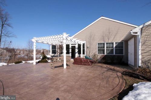 1057 Alden Way, Lebanon, PA 17042-9237