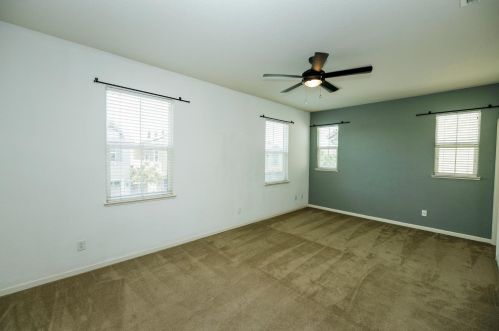 17122 Pacific Oak Ln, Lathrop CA  95330-8526 exterior