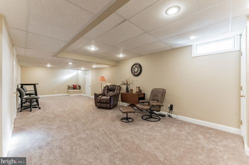 2037 Carmel Dr, Jamison PA  18929-1438 exterior