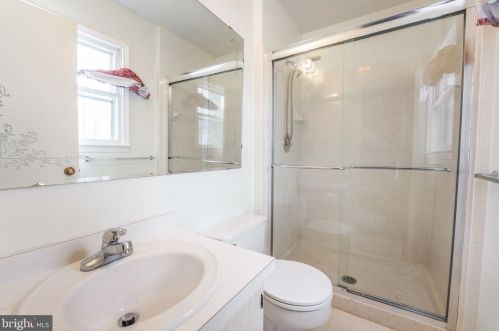 14868 Prestige Dr, Woodbridge VA  22193-3310 exterior