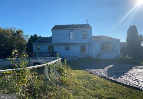 33 Berwick Ln, Erial, NJ 08081-3027