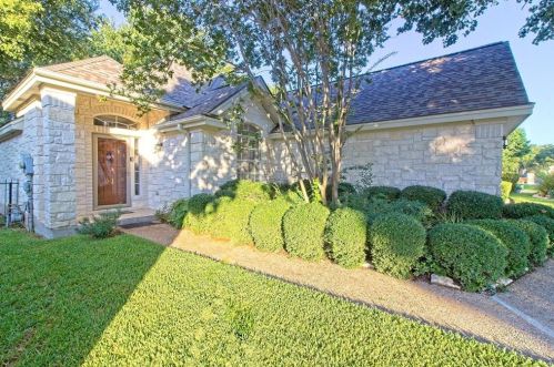129 Melissa Ct, Georgetown TX  78628-2769 exterior