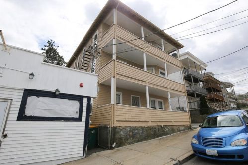 583 Willow St, Woonsocket, RI 02895-5448