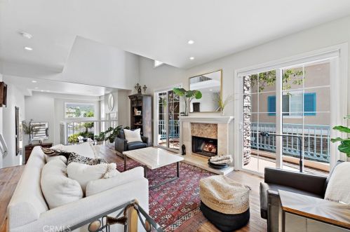 18 Chandon, Newport Beach, CA 92657-1115