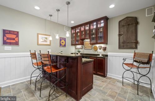 9012 Virginia Ter, Lorton VA  22079-3251 exterior