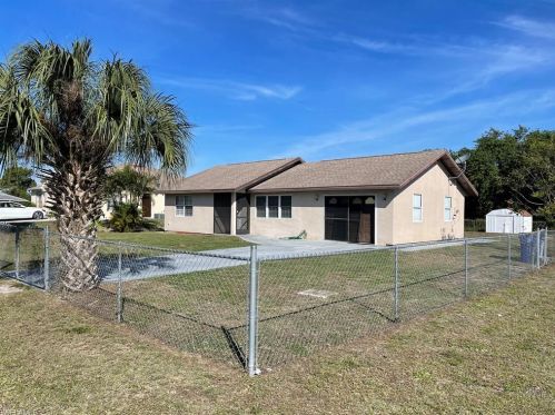 2600 5th St, Lehigh Acres, FL 33976-2513