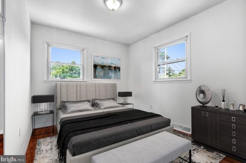 305 Shawnee Trl, Browns Mills NJ  08015-6119 exterior