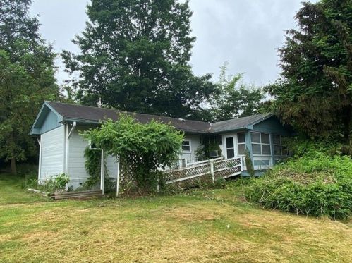 41 Tyler Ave, North Charleroi PA  15022-3303 exterior