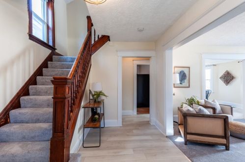 3511 Cheviot Ave, Cincinnati, OH 45211-5607
