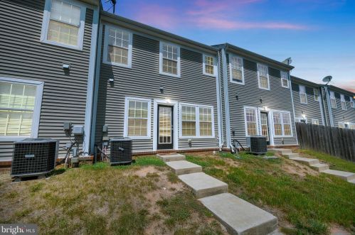 7138 Azalea Dr, Ruther Glen VA  22546-5803 exterior
