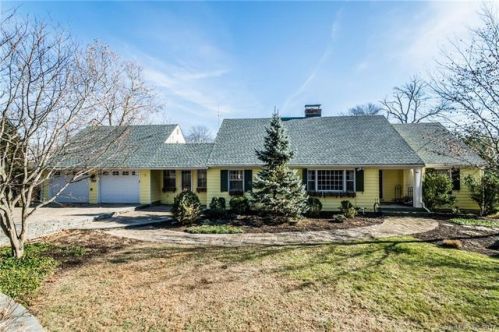 200 Duncaster Rd, Bloomfield, CT 06002-1110