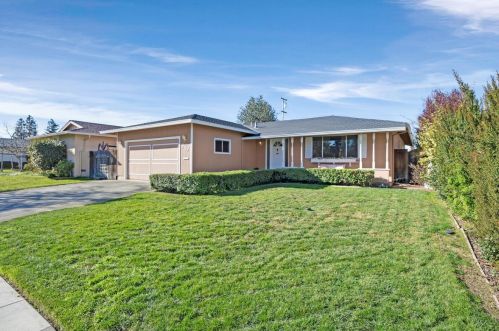949 Hibiscus Ln, San Jose, CA 95117-2321