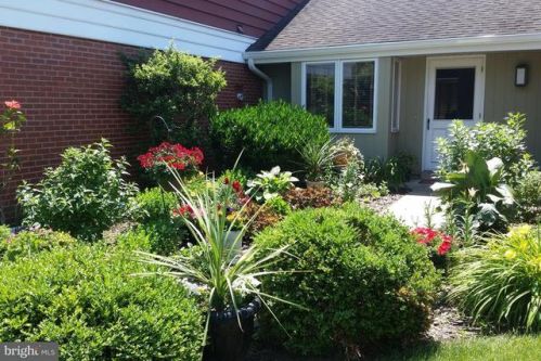 2 Spring Creek Mnr, Swatara, PA 17033-1327