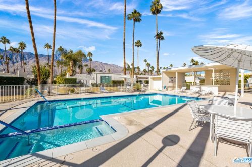 1840 Sandcliff Rd, Palm Springs CA  92264-4844 exterior