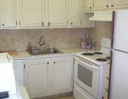 102 Camden, West Palm Beach, FL 33417-2016