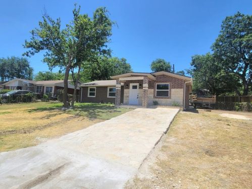 4800 Marshall St, Fort Worth TX  76119-7529 exterior