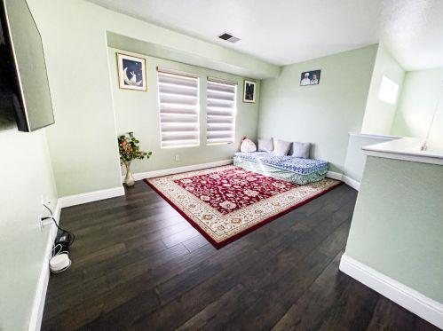 13570 Quartz Way, Lathrop CA  95330-9196 exterior