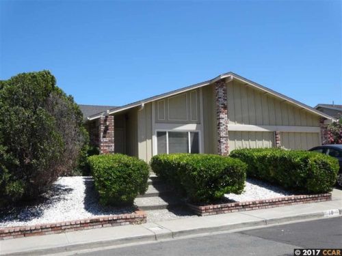10 Laguna Cir, West Pittsburg, CA 94565-6028