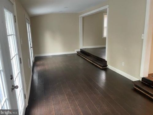 101 Legion Ave, Yardley PA  19067-1125 exterior
