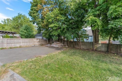 212 Huff Ave, Manville NJ  08835-2330 exterior