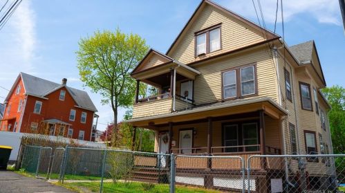 98 High St, Ansonia, CT 06401-1740