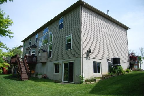 864 Trappers Xing, Milford, OH 45150-8023