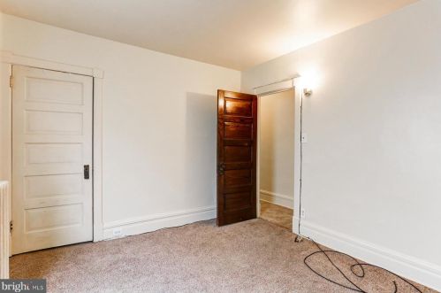 2346 Ellerslie St, Harrisburg PA 17104-2127 exterior