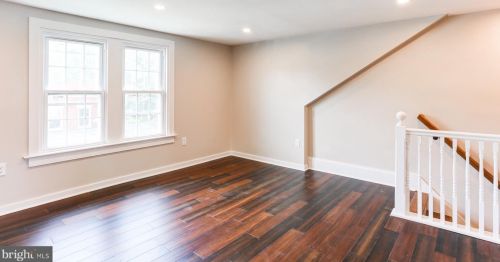 237 Elm St, Lancaster PA  17603-3445 exterior