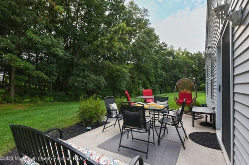 205 Skyline Dr, Lakewood NJ  08701-5740 exterior