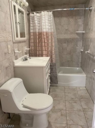 346 Paxton St, Paterson NJ  07503-2422 exterior