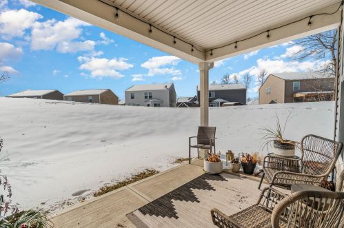 105 Woodside Park Dr, Amelia OH  45102-8711 exterior