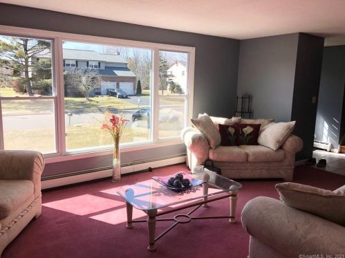 160 Windbrook Dr, Windsor, CT 06095-3563