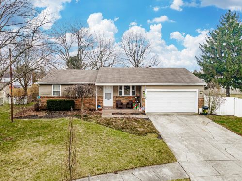 2475 Opal Ct, Darbydale, OH 43123-1128