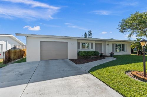 417 Willows Ave, Fort Pierce, FL 34952-1359