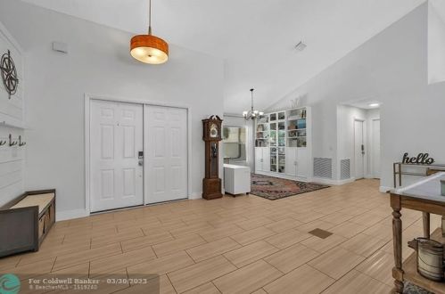 16340 11th St, Hollywood FL 33027-5115 exterior