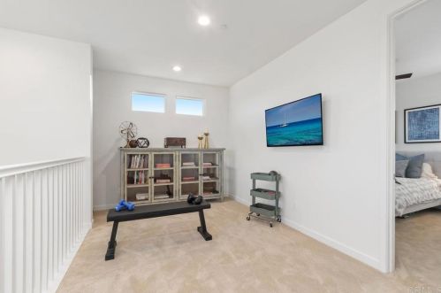 1639 Brady Cir, Carlsbad CA  92008-2574 exterior