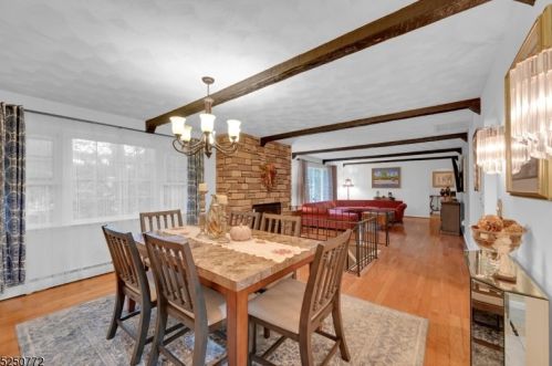 81 Mountain Cir, West Milford Lakes NJ  07480-3211 exterior