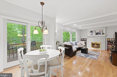 10809 Dayflower Ct, Herndon VA  20191-5109 exterior