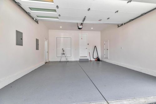 375 Chiquita Ave, Mountain View CA  94041-1007 exterior