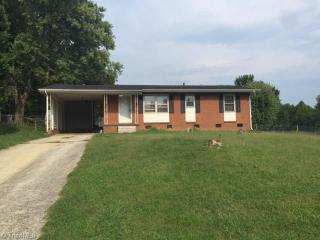 2321 Emerywood Rd, Greensboro, NC 27403-3758